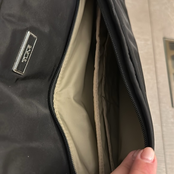 Tumi Voyageur Nylon Leisure Travel Gray Carry On Luggage Suitcase Wheels - Picture 5 of 7